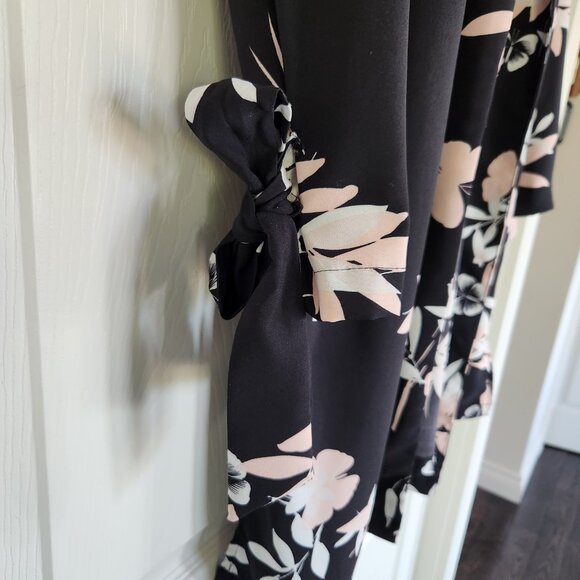 Roz & Ali Black and White Floral Wrap Open Jacket, Lapel Collar, Long Sleeve - Picture 3 of 10